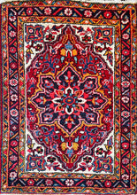 1950 HERIZ RUG 2’ 6” x 3’ 5” (SMA#6004)