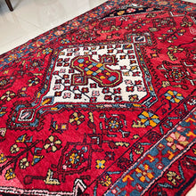 1940 NAHAVAND RUG 4’ 2” x 6’ 4” (MED.FEA.2631)