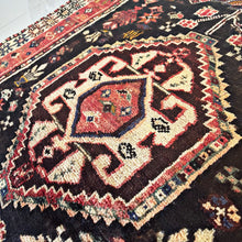 1960 SHIRAZ RUG 3’ 7” x 4’ 8” (MED.235)