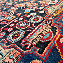 1950 NAHAVAND RUG 4’ 10” x 7’ 9” (MED. FEA#38115)