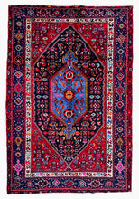 1950 ZANJAN RUG 4’ 10” x 7’ 2” (MED.1117)