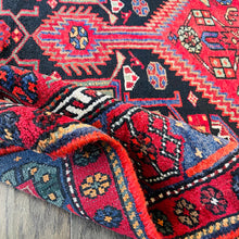 1950 ZANJAN RUG 4’ 4” x 8’ (MED/FEA#162)