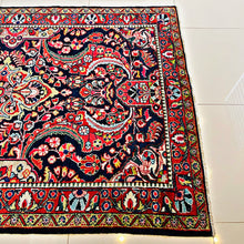 1940 PERSIAN MAHAL RUG 4’ 10” x 6’ 10” (MED.FEA.184)