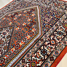 1970 BIDJAR RUG 2’ 9” x 4’ 8” (MED.FEA.#3277)