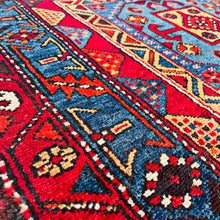 1930 HERIZ RUG 3’ 9” x 14’ 8” (RUN.FEA.721)