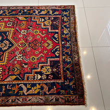 1960 AFSHAR RUG 4’ x 6’ 9” (MED.FEA.160)