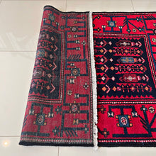 1950 BORUJERD RUG 3’ 3” x 5’ 1” (MED.1458)