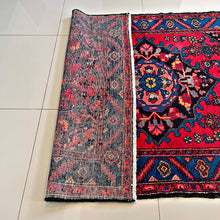 1940 ZANJAN RUG 4’ 3” x 6’ 5” (MED.100)