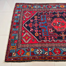 1930 PERSIAN ZANJAN RUG 4’ 5” x 6’ 7” (MED.FEA.202)