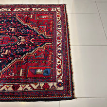 1960 TUYSERKAN RUG 4’ 9” x 8’ 6” (MED.FEA.904)