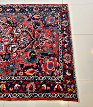 1930 BAKHTIARI RUG 4’ 8” x 6’ 4” (MED.FEA.150-2)