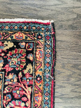 1900 DOROKHSH RUG 4’ 7” x 7’ (MED/FEA#212)