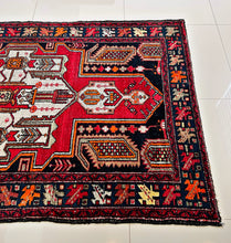 1930 SHAHSAVAN RUG 4’ x 6’ 6” (MED.118)