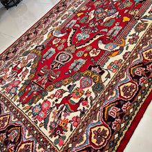 1950 KASHAN HAROON RUG 4’ 4” x 6’ 8” (MED.FEA.1130)