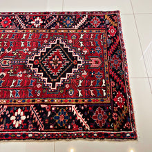 1950 HERIZ RUNNER RUG 3’ 4” x 11’ 10” (RUN.FEA.348)