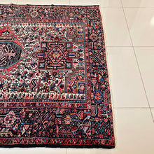 1930 QARAJEH (KARAJA) RUG 4’ 10” x 6’ 3” (MED.1420)