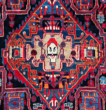 1977 NAHAVAND RUG 5’ x 8’ 11” (MED.FEA.304)