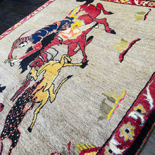 1960 SHIRAZ RUG 3’ 5” x 5’ 2” (MED#91)