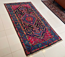 1930 PERSIAN KOLIYA RUG (MED.FEA.100)