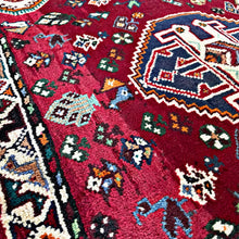 1970 QASHQAEI SHIRAZ RUG 3’ 8” x 5’ 1” (MED.240)