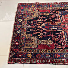 1950 BIDJAR RUG 4’ 1” x 6’ 9” (MED.FEA.144)