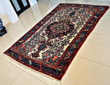 1930 SHAHSAVAN RUG 4’ 5” x 7’ (MED.FEA.30822)