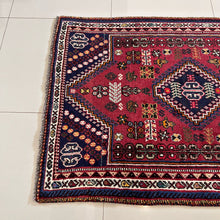 1960 SHIRAZ RUG 3’ 3” x 4’ 9” (MED.69)