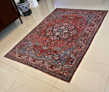 1940 BIBIBAF BAKHTIARI RUG 4’ 9” x 6’ 9” (MED.FEA.275)