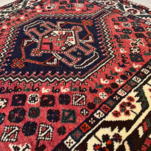 1970 SHIRAZ RUG 3’ 4” x 4’ 10” (MED.174)