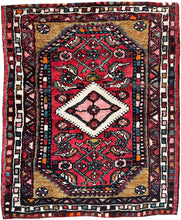 1960 HOSEYNABAD RUG 2’ 1” x 2’ 6” (SMA.1494)