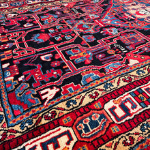 1977 NAHAVAND RUG 5’ x 8’ 11” (MED.FEA.304)