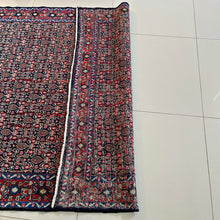 1930 SENAH RUG 4’ 8” x 6’ 6” (MED/FEA#722)