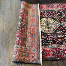 1950 BIDJAR RUG 4’ 5” x 6’ 8” (FEA.MED#1288)