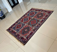 1950 YALAMEH RUG 3’ 4” x 4’ 10” (MED.FEA#2950)