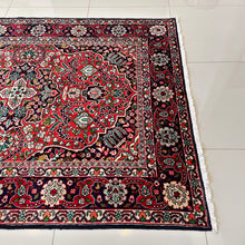 1970 TABRIZ RUG 4’ 8” x 6’ 6” (MED/FEA#569)