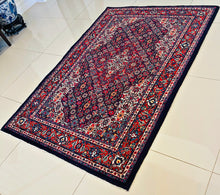 1970 SARUQ (SAROUK) 3’ 9” x 5’ 6” (MED.FEA.170)