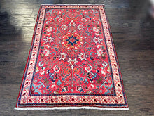 1970 HERIZ RUG 3’ 3” x 4’ 9” (MED#6173/6181)