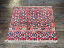 1900 YOMUD RUG 2’ 5” x 2’ 9” (SMA#794)