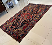 1950 BIDJAR RUG 4’ 1” x 6’ 9” (MED.FEA.144)