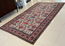 1950 SHIRVAN RUG 5’ 6” x 9’ 8” (MED.70)