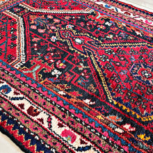 1960 TUYSERKAN RUG 2’ 6” x 4’ 7” (SMA.805)