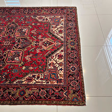 1950 HERIZ RUG 4’ 11” x 6’ 4” (MED/FEA:6164)