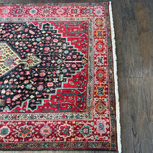 1950 BIDJAR RUG 4’ 5” x 6’ 8” (FEA.MED#1288)