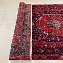 1950 BIDJAR RUG 5’ 7” x 9’ 9” (MED.FEA.1113)