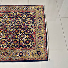 1950 TABRIZ RUG 3’ 7” x 5’ 2” (MED.485)