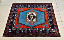 1940 KELARDASHT RUG 3’ 9” x 3’ 6” (MED.FEA.150-3)