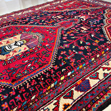 1960 TUYSERKAN RUG 4’ 9” x 8’ 6” (MED.FEA.904)