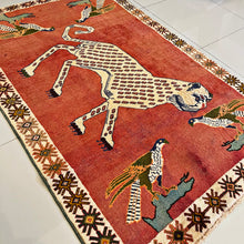 1960 SHIRAZ RUG 4 x 6 (MED.252)