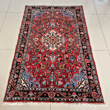 1960 TUYSERKAN RUG 2’ 7” x 4’ 3” (SMA.851)