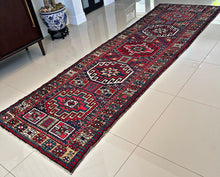 1930 PERSIAN BARJID RUG 3’ 2” x 10’ 6” (RUN.FEA.360)